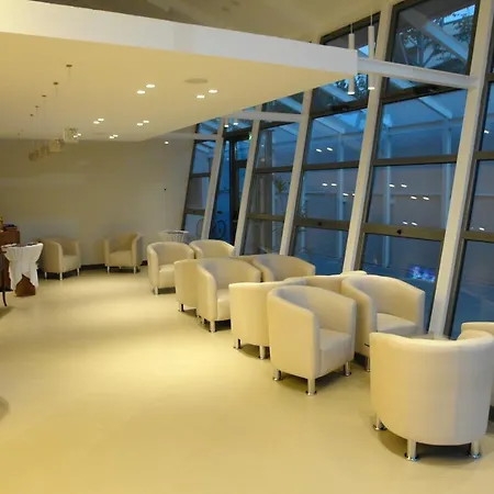 Hotel Corona Отель Сан-Джованни-Ротондо