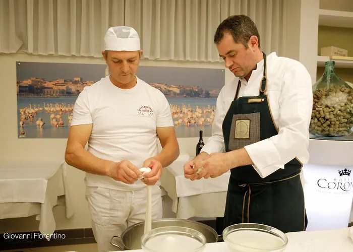 Отель Hotel Corona