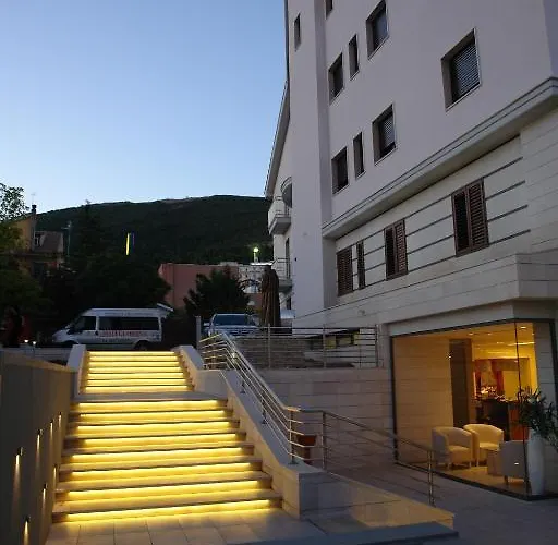 Hotel Corona Отель Сан-Джованни-Ротондо