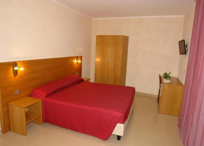 Hotel Corona Отель Сан-Джованни-Ротондо