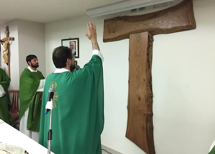 Hotel Corona Отель Сан-Джованни-Ротондо