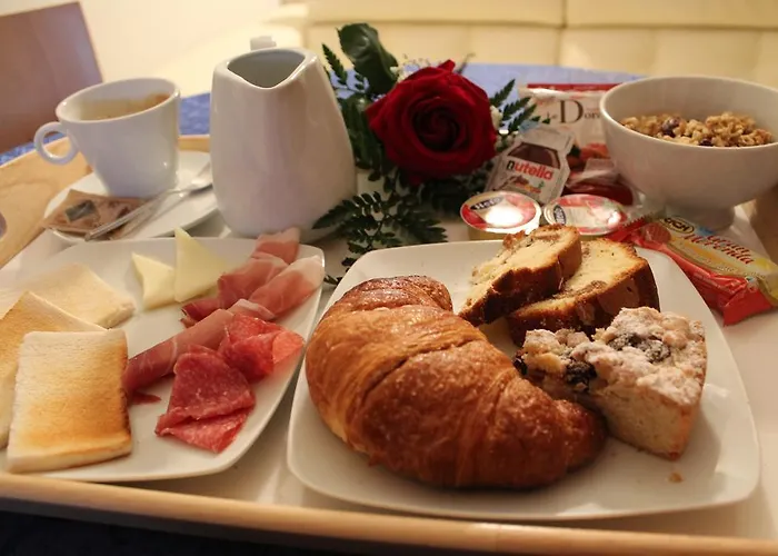 Hotel Corona Отель