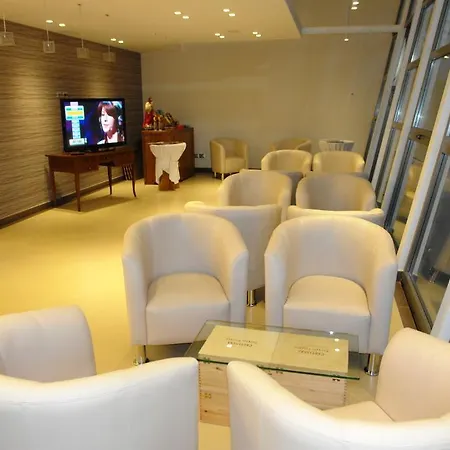Hotell Hotel Corona 3*