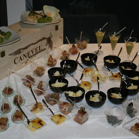 Hotell Hotel Corona