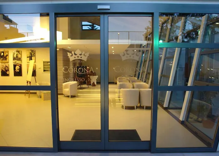 Hotel Corona 3* Сан-Джованни-Ротондо