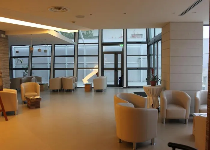 Hotel Corona Сан-Джованни-Ротондо